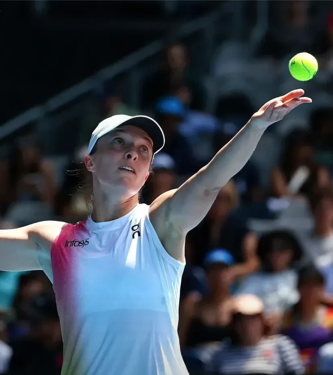 AYX-阿扎伦卡回归赛场，爆冷首场状态亮眼，澳大利亚队观众沸腾！的简单介绍