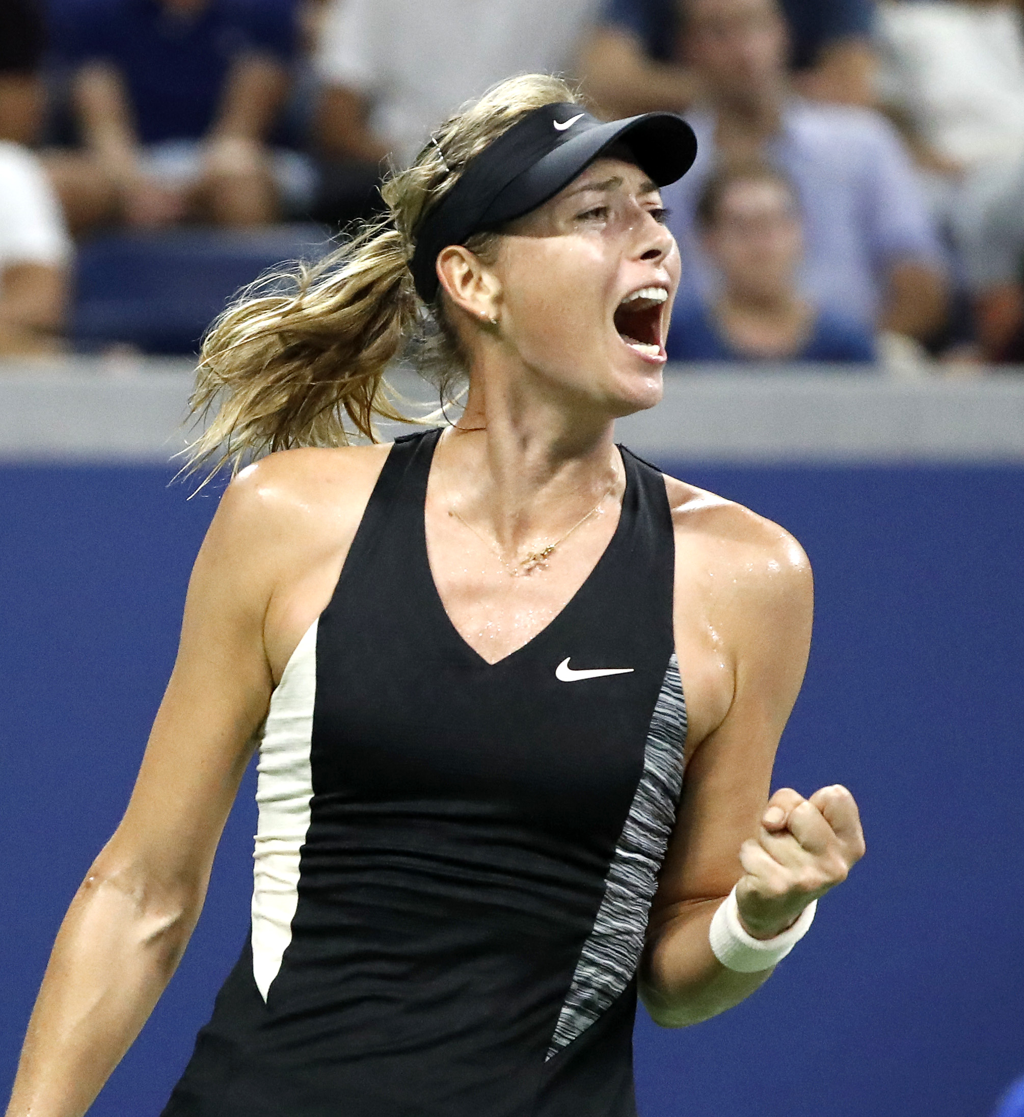 爱游戏-包含莎拉波娃迎来十赛季高光表现，公牛球迷沸腾！的词条